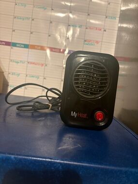 Compact Personal Heater - Black